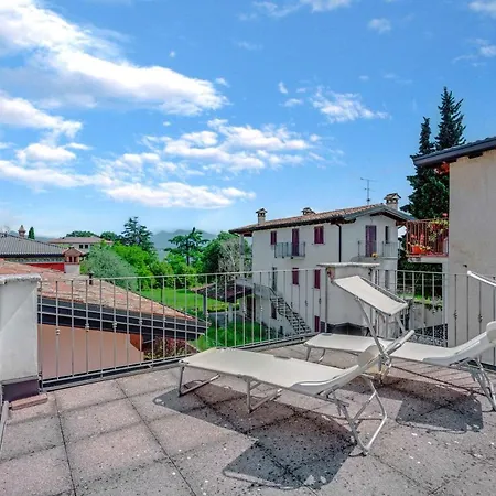 펜션 -centrale- Terrazza Sul Lago, La Brezza Del Garda 데센자노델가르다