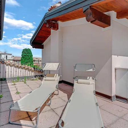 -centrale- Terrazza Sul Lago, La Brezza Del Garda 펜션 *