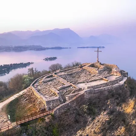 -centrale- Terrazza Sul Lago, La Brezza Del Garda 펜션 *